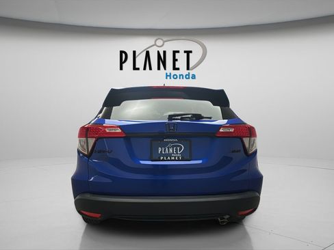 Used 2021 Honda HR-V EX image 7