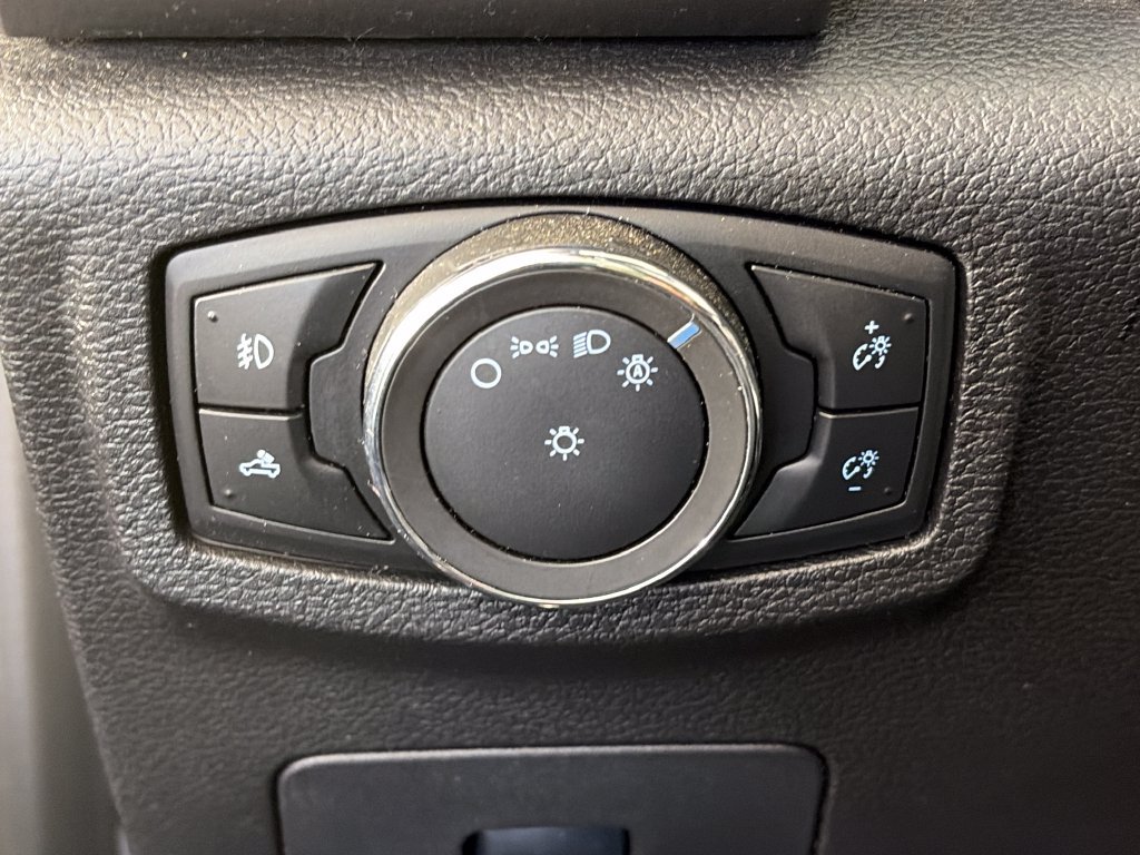 Used 2017 Ford F150 XLT w/ Equipment Group 302A Luxury AWD/4WD image 23