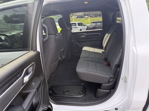 Used 2023 RAM 1500 Big Horn AWD/4WD image 12