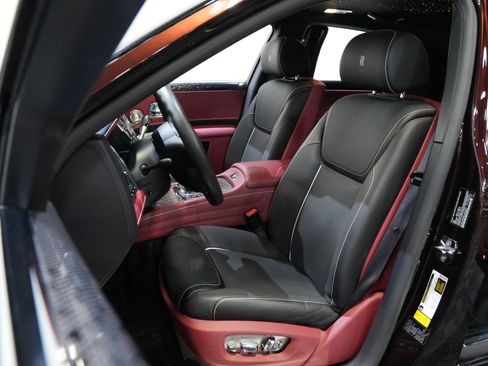 Used 2020 Rolls-Royce Ghost image 57