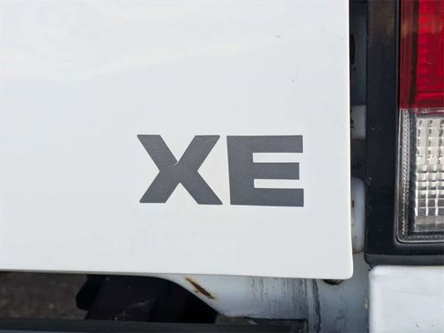 Used 1997 Nissan Pickup 2WD King Cab image 12