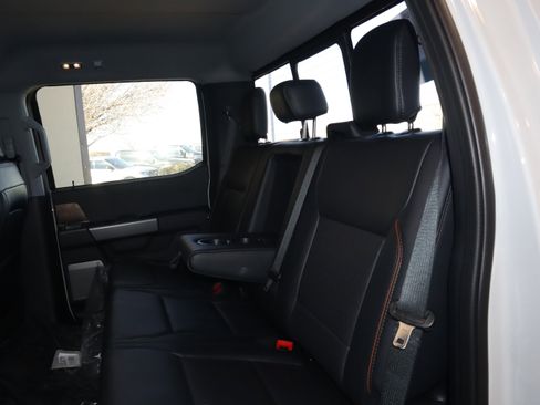 New 2026 Ford F250 Lariat w/ Black Appearance Package image 38