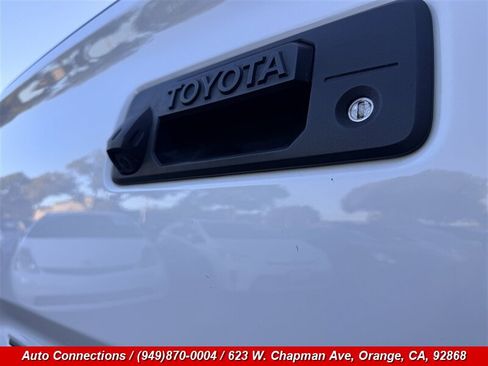 Used 2022 Toyota Tacoma SR5 RWD image 28