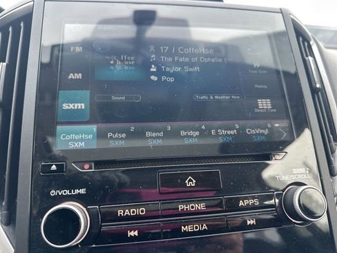 Used 2023 Subaru Crosstrek 2.5i Limited w/ Moonroof Package image 9