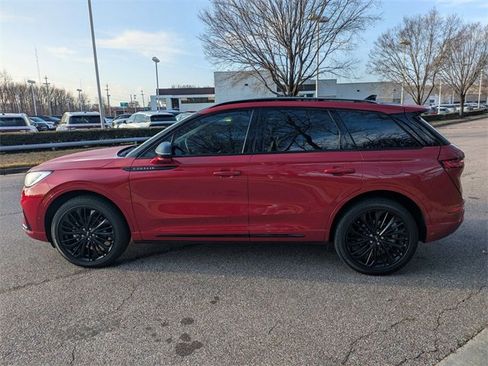 Used 2024 Lincoln Corsair Reserve w/ Equipment Group 202A image 2