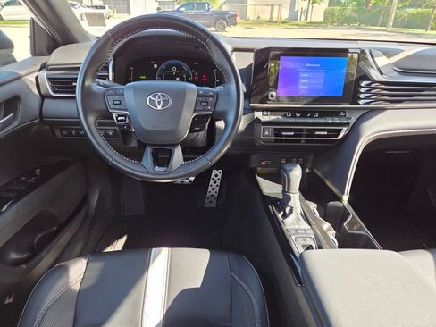Certified 2025 Toyota Camry SE w/ Convenience Package FWD image 7
