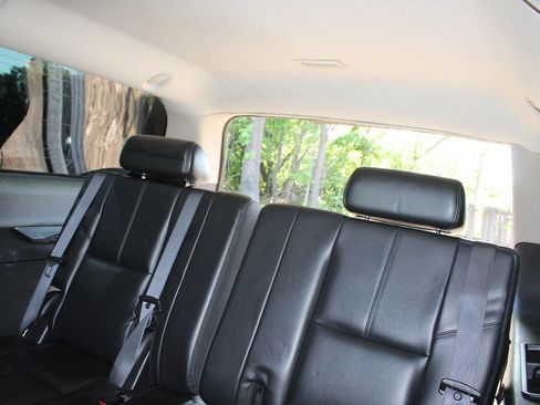 Used 2011 Chevrolet Suburban LT AWD/4WD image 33