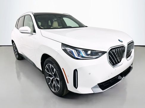 New 2026 BMW X3 xDrive30 w/ Premium Package image 3