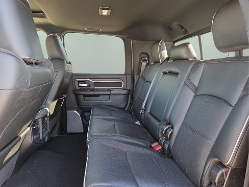 New 2026 RAM 2500 Laramie AWD/4WD image 10