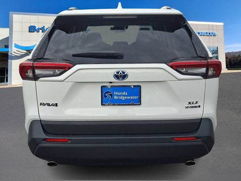 Used 2023 Toyota RAV4 XLE w/ Convenience Package AWD/4WD image 5