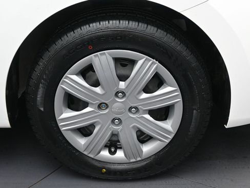Used 2022 Kia Rio S FWD image 31