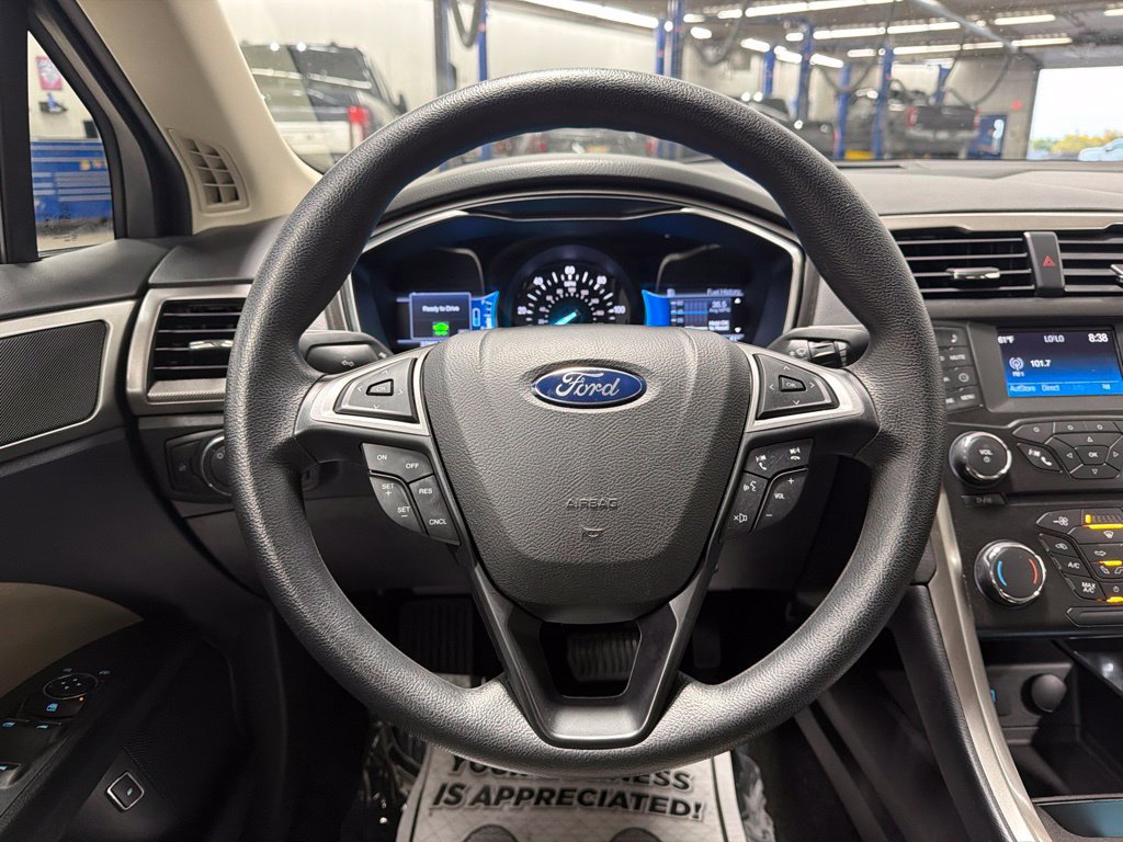 Used 2018 Ford Fusion S FWD image 17