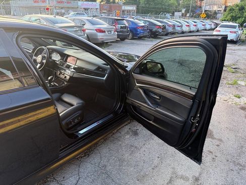 Used 2015 BMW 550i Sedan RWD image 17