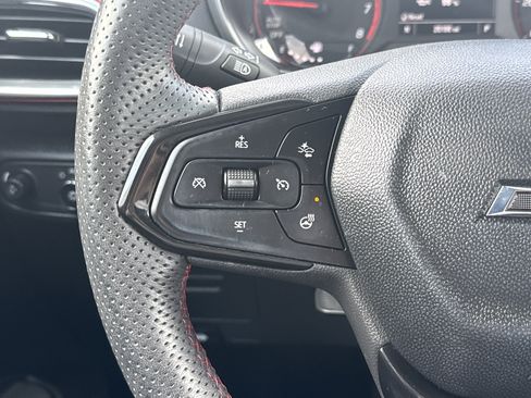 Used 2023 Chevrolet TrailBlazer RS w/ Sun and Liftgate Package FWD image 19