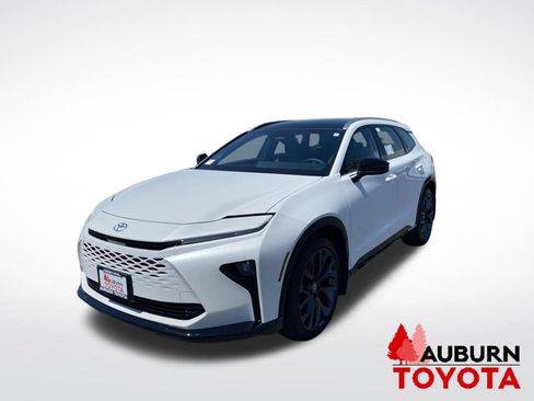 New 2026 Toyota Crown Signia AWD/4WD image 3