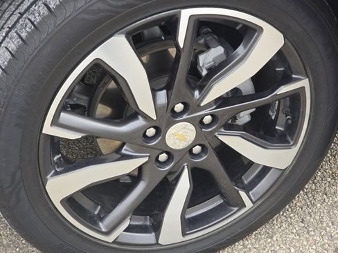 Used 2022 Chevrolet Equinox Premier image 22