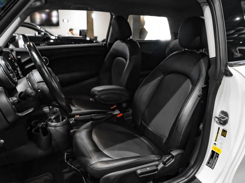 Used 2017 MINI Cooper 2-Door Hardtop FWD image 30