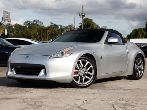 Used 2010 Nissan 370Z Touring image 1