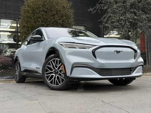 Used 2024 Ford Mustang Mach-E Premium image 8