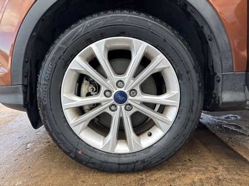 Used 2017 Ford Escape SE image 27