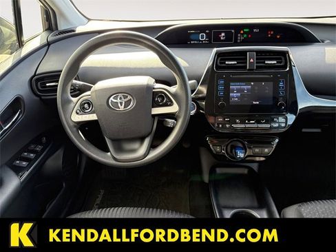 Used 2016 Toyota Prius Two image 10