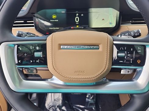 New 2025 Land Rover Range Rover SE image 18