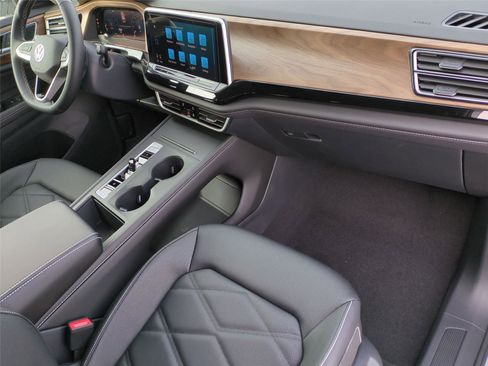 New 2026 Volkswagen Atlas SE image 19