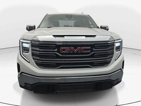 Used 2025 GMC Sierra 1500 SLT RWD image 5