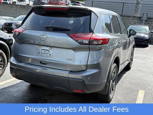 Certified 2025 Nissan Rogue SV AWD/4WD image 6