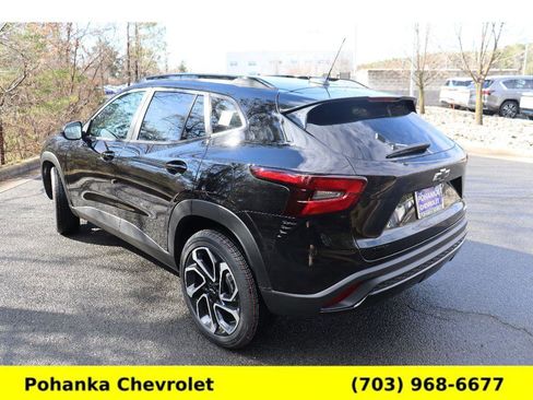 New 2026 Chevrolet Trax RS w/ Driver Confidence Package image 5