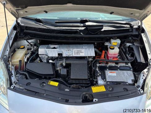 Used 2011 Toyota Prius Four w/ Navigation Pkg FWD image 10