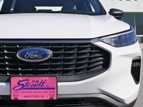 Used 2023 Ford Escape Active AWD/4WD image 17