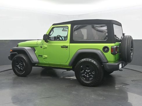 Used 2025 Jeep Wrangler Sport AWD/4WD image 3