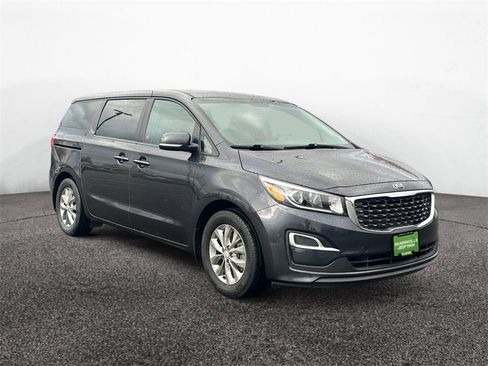 Used 2020 Kia Sedona LX image 7