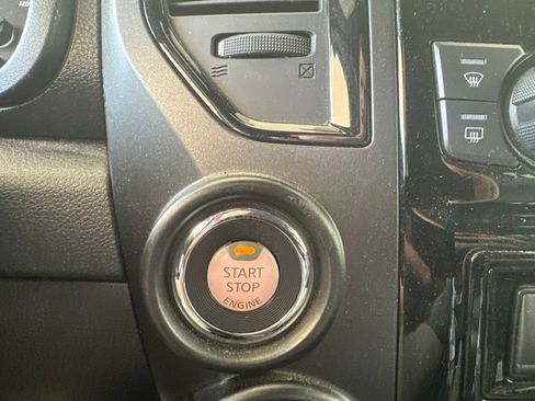 Used 2021 Nissan Titan PRO-4X w/ Pro-4x Convenience Package AWD/4WD image 22