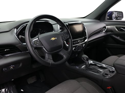 Used 2023 Chevrolet Traverse LT FWD image 13