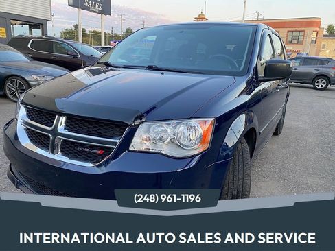 Used 2014 Dodge Grand Caravan American Value Package FWD image 1