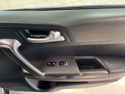Used 2020 Kia Sportage LX FWD image 14
