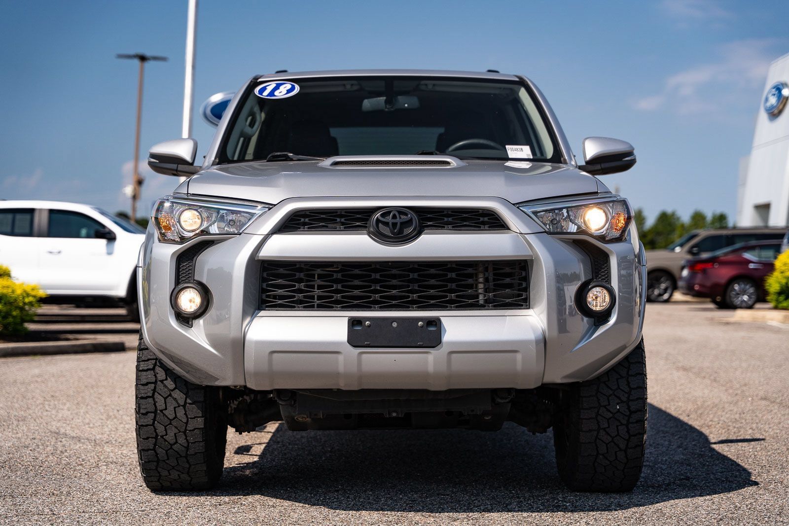 Used 2018 Toyota 4Runner TRD Off-Road Premium AWD/4WD image 2