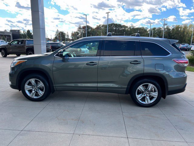 Used 2016 Toyota Highlander Limited AWD/4WD image 4