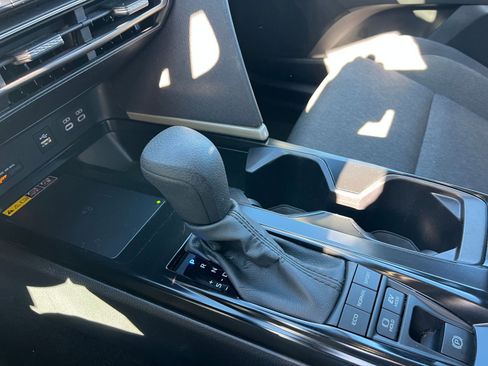 Used 2025 Toyota Camry LE image 40