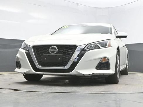 Used 2021 Nissan Altima 2.5 S FWD image 42