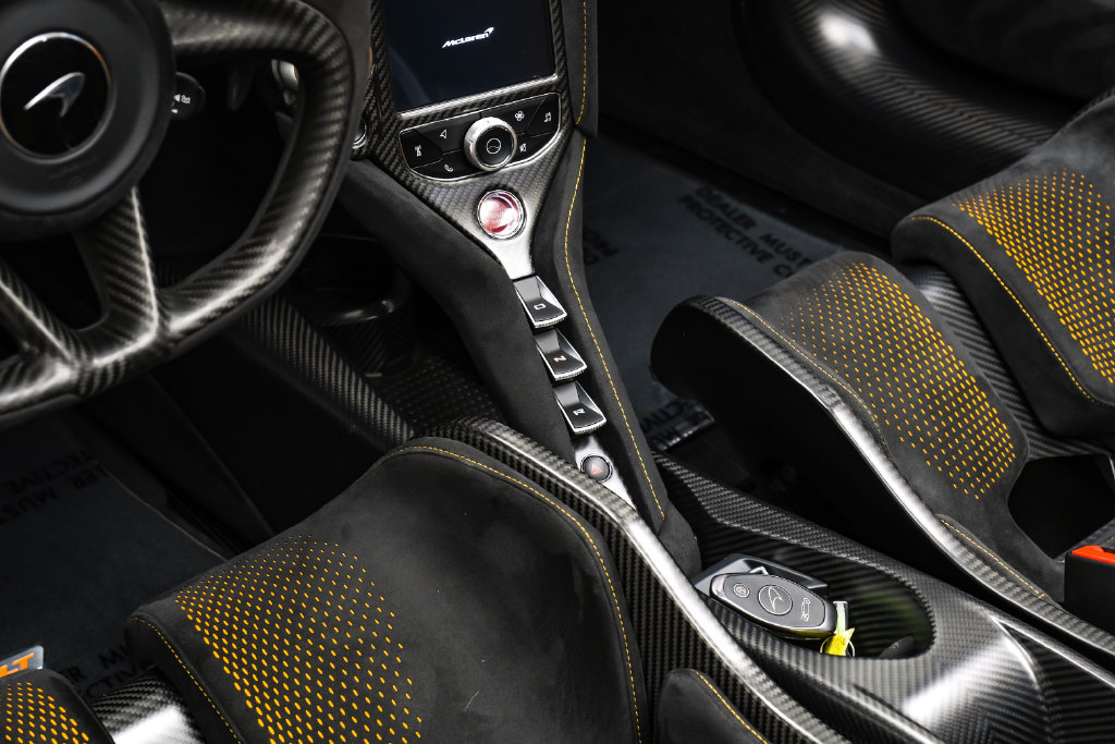 Used 2022 McLaren 765LT RWD image 24