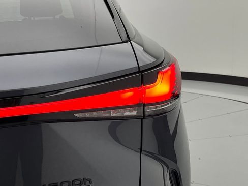 Used 2025 Lexus RX 500h F Sport image 44