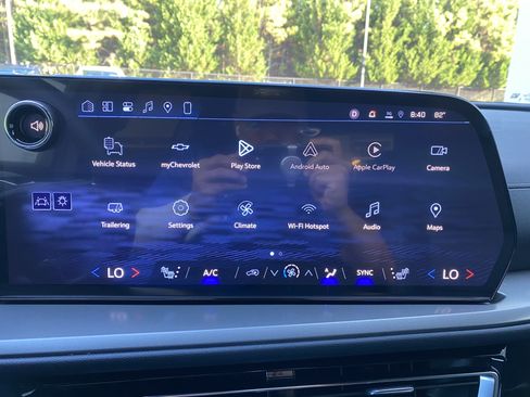 Used 2026 Chevrolet Traverse LT FWD image 26