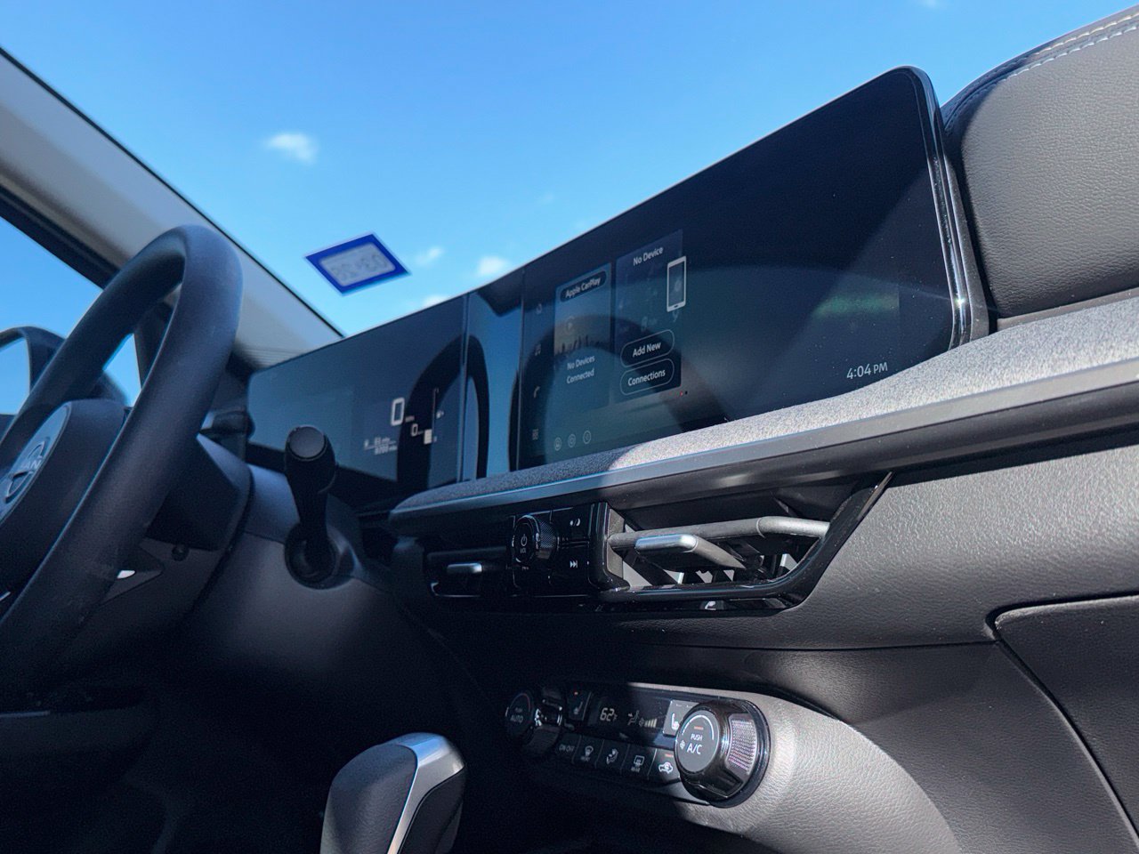 Used 2026 Nissan Kicks SV w/ Cold Weather Package FWD image 34