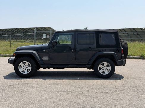 Used 2017 Jeep Wrangler Unlimited Sport w/ Quick Order Package 24S AWD/4WD image 2