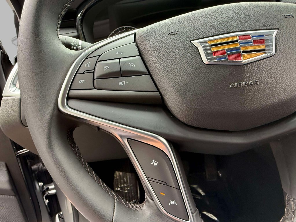 Used 2024 Cadillac XT5 Luxury w/ LPO, Floor Liner Package AWD/4WD image 32