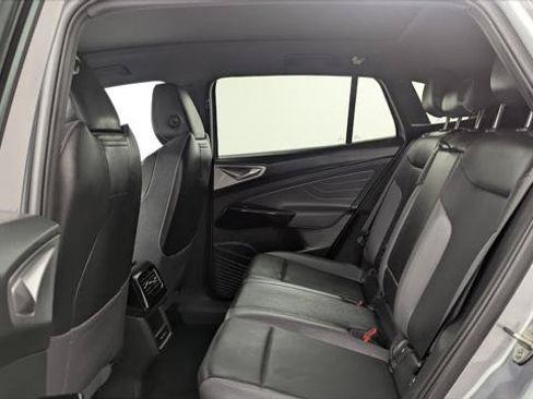 Used 2023 Volkswagen ID.4 Pro S RWD image 16