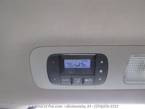 Used 2015 Honda Odyssey Touring Elite image 17
